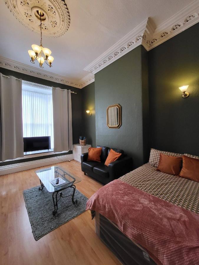 Large Digbeth Double Room Shared Bathroom Birmingham Exterior foto