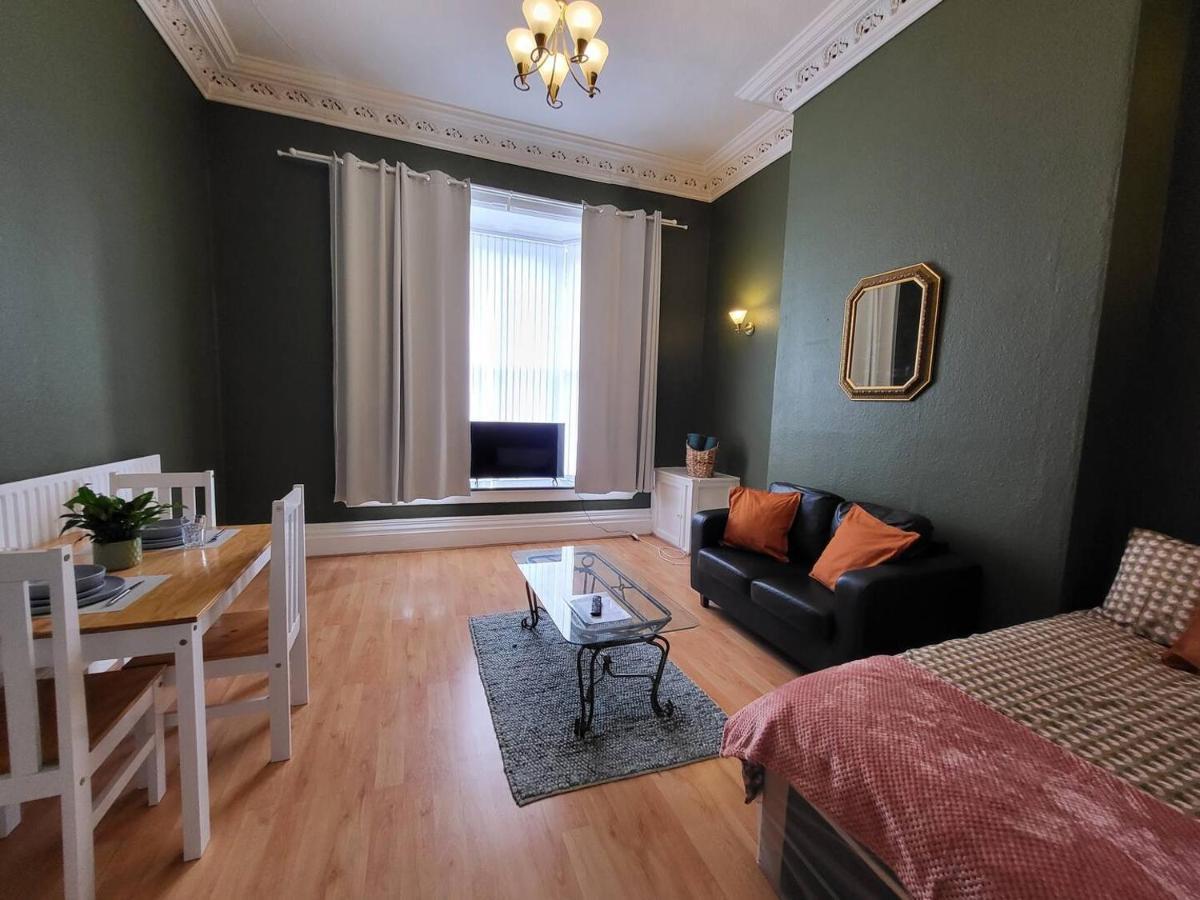 Large Digbeth Double Room Shared Bathroom Birmingham Exterior foto